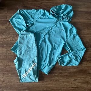 Turquoise Reebok Tights Set - NEVER WORN